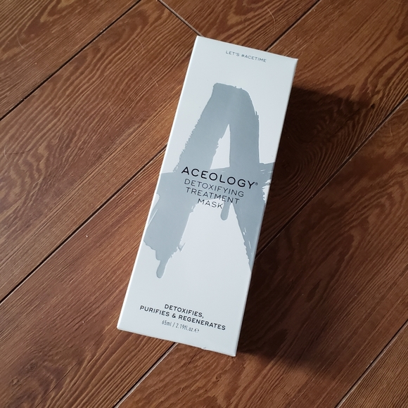 Aceology mask - Picture 1 of 2